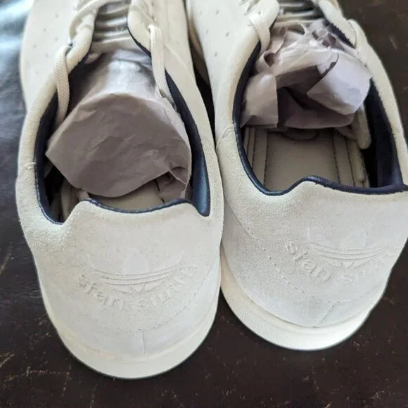 Barneys NY Adidas Stan Smith in White/Cream Suede - Picture 3 of 7